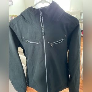 686 women's all black insulated snowboard jacket